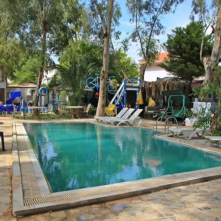 Urkmez Deniz Apart Bed & Breakfast *