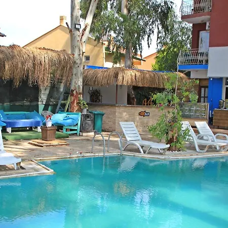 Urkmez Deniz Apart Bed & Breakfast