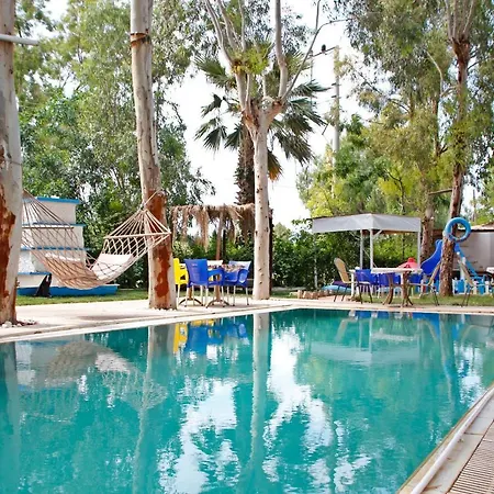 فندق مبيت وإفطار Urkmez Deniz Apart سفيريهيسار