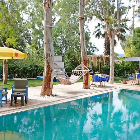 فندق مبيت وإفطار Urkmez Deniz Apart سفيريهيسار