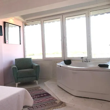 فندق مبيت وإفطار Urkmez Deniz Apart *