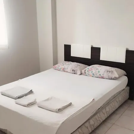 Urkmez Deniz Apart * Сеферихисар