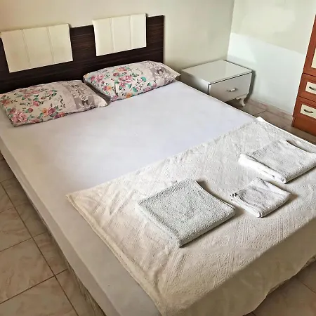 فندق مبيت وإفطار Urkmez Deniz Apart سفيريهيسار